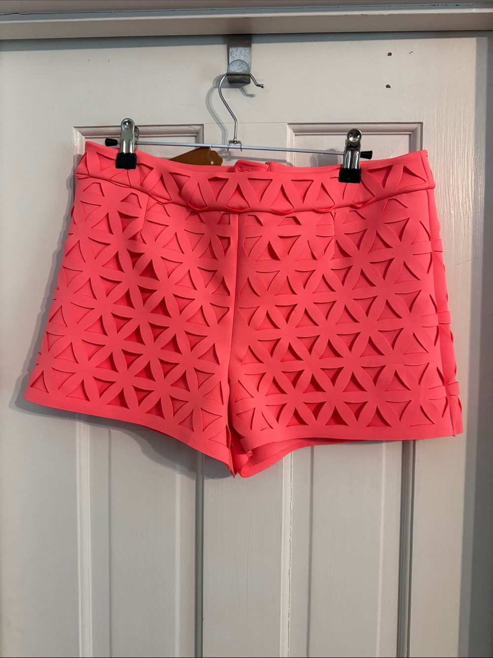 Lilly Pulitzer Women's Cutout Pattern Neon Pink Shorts